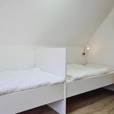 3 Bedroom Amazing In Karlsburgluehmannsdorf Luhmannsdorf